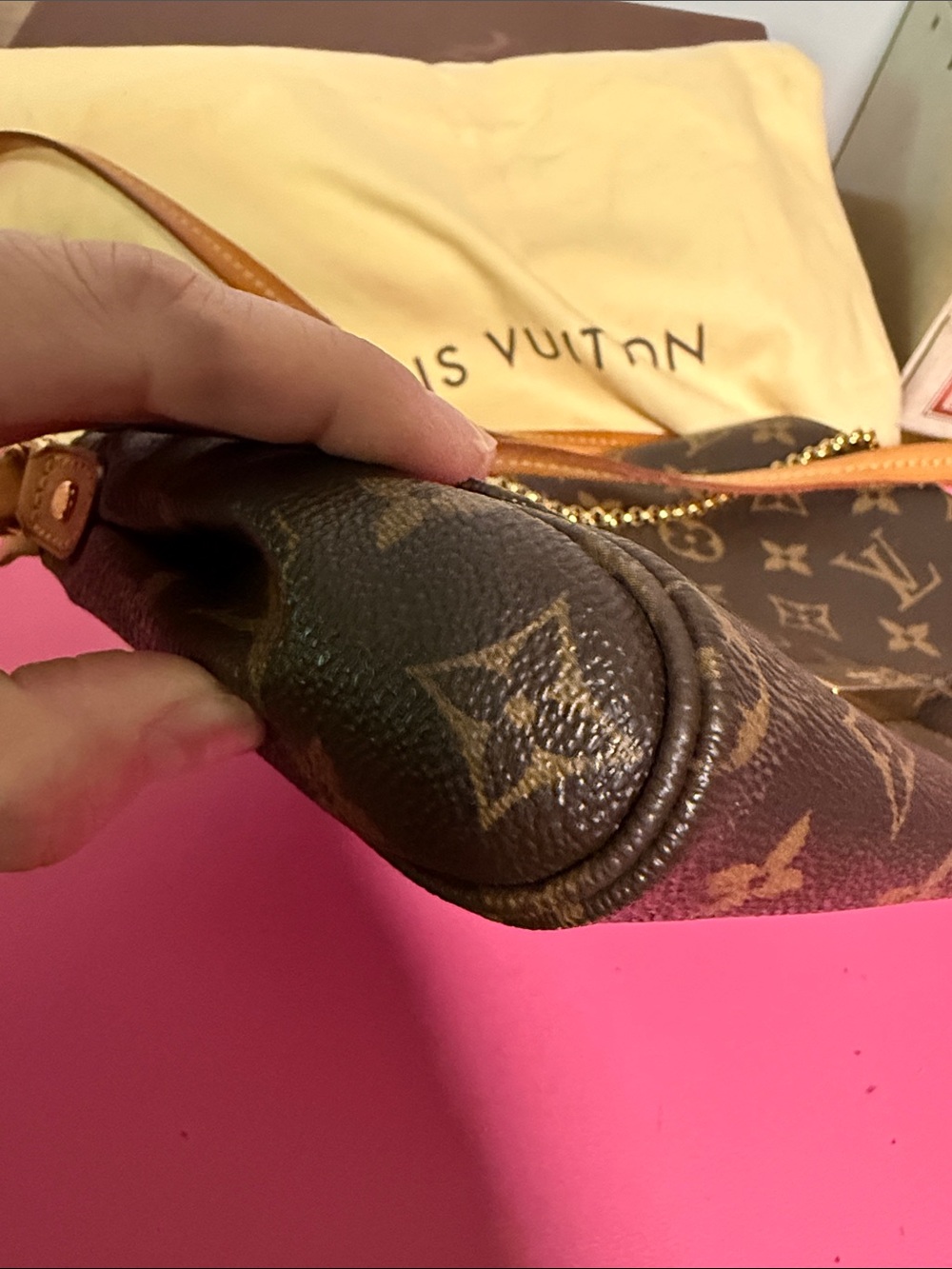 Louis Vuitton Monogram Favorite MM Shoulder Bag with Gold Chain Strap - Picture 16 of 16
